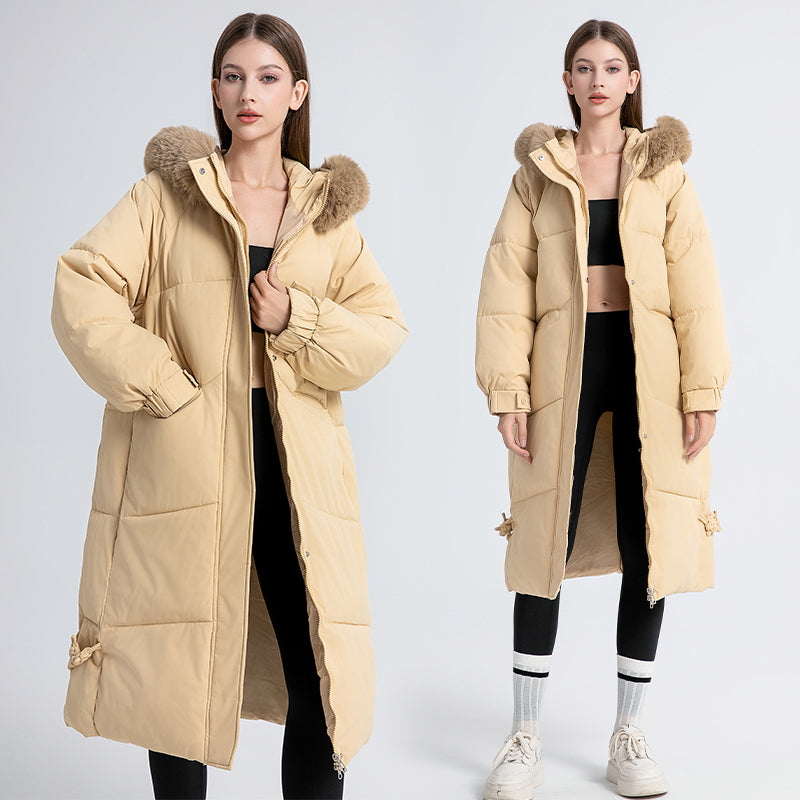 Langärmelige Daunenjacke mit Pelzkragen